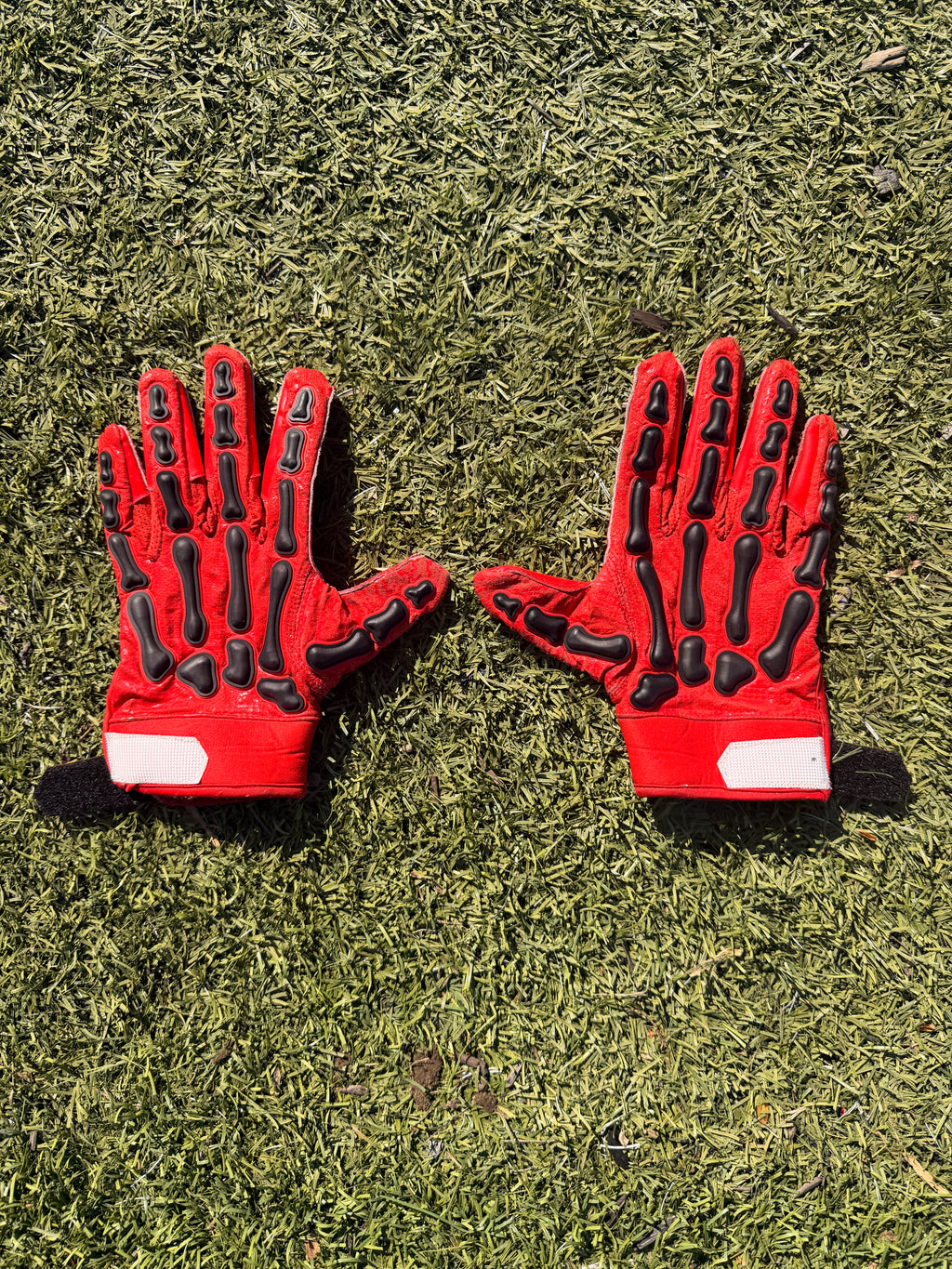 Skeleton Gloves ❤️