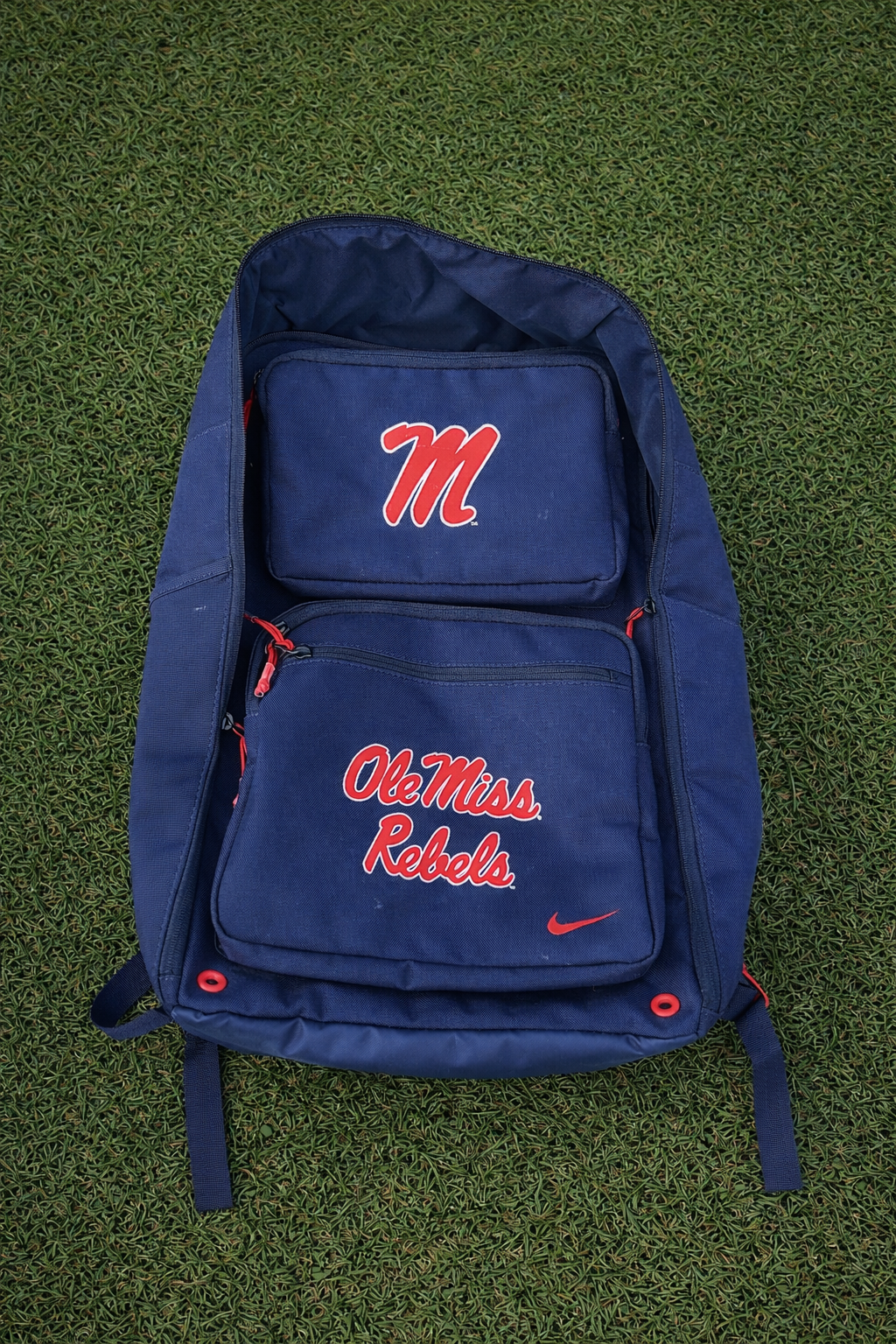 Ole Miss Book Bag 🦈