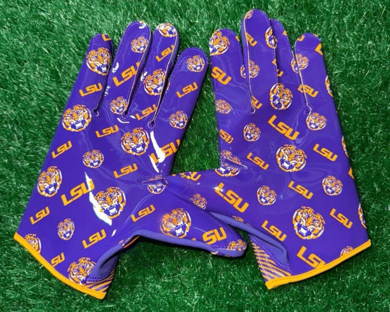 LSU Gloves 🐯
