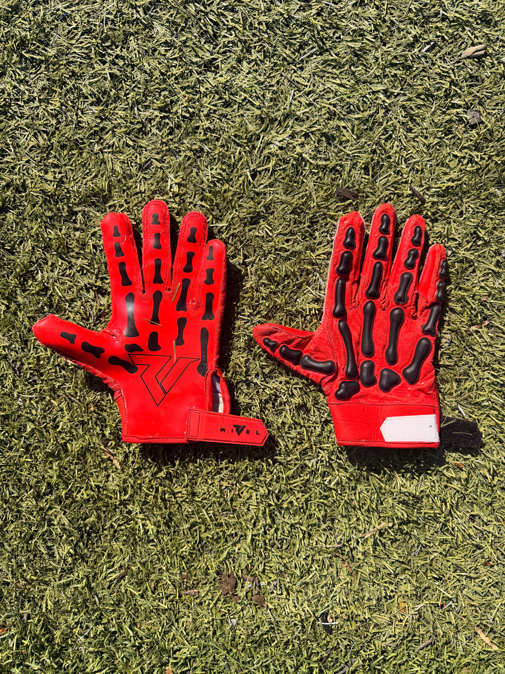 Skeleton Gloves ❤️