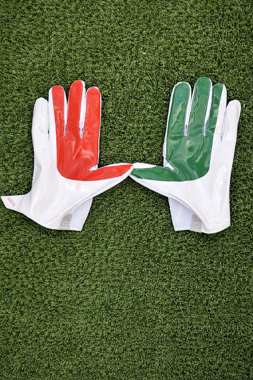 Miami Gloves 🌪️